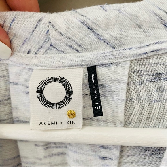 Akem + Kin by Anthro. Wrap Long Sleeve Top Gray Sz XXS - Picture 4 of 9